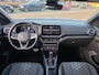 Volkswagen T-Cross 1.5 TSI R-Line Edition | Met o.a. AppleCarPlay/AndroidsAuto, achteruitrijcamera, navigatie en cruise control!