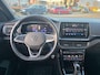 Volkswagen T-Cross 1.5 TSI R-Line Edition | Met o.a. AppleCarPlay/AndroidsAuto, achteruitrijcamera, navigatie en cruise control!