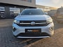 Volkswagen T-Cross 1.5 TSI R-Line Edition | Met o.a. AppleCarPlay/AndroidsAuto, achteruitrijcamera, navigatie en cruise control!
