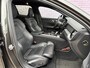 Volvo V60 2.0 T5 R-Design | nieuwe distributie riem | 12 mnd BOVAG garantie | Trekhaak | Schuif/kantel Panoramadak | Stoel/stuurverwarming | Leder | Parkeersensoren V+A | Apple Carplay/Android Auto | Elektr. bedienbare achterklep |