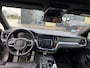 Volvo V60 2.0 T5 R-Design | Schuif/kantel Panoramadak | Stoel/stuurverwaring | Leder | parkeersensoren V+A | Apple carplay/android auto | Elektr. bedienbare achterklep |