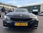 BMW 3-Serie Touring 318i High Executive Edition M Sport | Afneembare trekhaak | Stoelverwarming | Origineel Nederlands geleverd (NAP) | Rijklaar geleverd incl. 12 maanden BOVAG-garantie