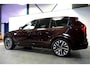 Volvo XC90 2.0 T8 AWD 335kW/456pk Aut8 Recharge Ultra Dark 7P LUCHTVERING + BOWERS&WILKINS + EL. TREKHAAK + PANORAMADAK + MASSAGE + HEAD-UP + STOEL-&STUURVERWARMING + LEDEREN DASHBOARD + 360 CAMERA + ACHTERBANKVERWARMING + 21" LM-VELGEN!
