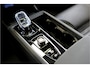 Volvo XC90 2.0 T8 AWD 335kW/456pk Aut8 Recharge Ultra Dark 7P LUCHTVERING + BOWERS&WILKINS + EL. TREKHAAK + PANORAMADAK + MASSAGE + HEAD-UP + STOEL-&STUURVERWARMING + LEDEREN DASHBOARD + 360 CAMERA + ACHTERBANKVERWARMING + 21" LM-VELGEN!