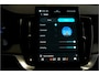 Volvo XC90 2.0 T8 AWD 335kW/456pk Aut8 Recharge Ultra Dark 7P LUCHTVERING + BOWERS&WILKINS + EL. TREKHAAK + PANORAMADAK + MASSAGE + HEAD-UP + STOEL-&STUURVERWARMING + LEDEREN DASHBOARD + 360 CAMERA + ACHTERBANKVERWARMING + 21" LM-VELGEN!