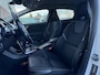 Volvo V40 2.0 T2 Nordic+ 1- eigenaar-Dealer onderhouden-LED