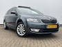 Skoda Octavia Combi 1.0 TSI Pano.dak DAB Trekhaak Stoelverw. Carplay Greentech Ambition Business