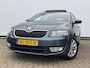 Skoda Octavia Combi 1.0 TSI Pano.dak DAB Trekhaak Stoelverw. Carplay Greentech Ambition Business
