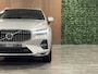 Volvo XC60 T6 AWD Recharge Ultra Bright 360° Camera | Michelin Cross Climate banden | Head-Up Display | Harman Kardon | Adaptieve Cruise Control | 20 Inch | Standkachel met Volvo On Call App | Stoelverwarming voor+achter | Stuurwielverwarming | Schuifdak | Full LED Meesturende koplampen | Pilot Assist | BLIS Dode Hoek Detectie | Elektrische voorstoelen geheugen | Contour stoelen met wit stiksel en bies | Zitting verlenging voorstoelen | Lederen dashboard | Galamineerde/geluidwerende zijramen | Google Infotainment | Keyless Drive | Parkeersensoren voor+achter | Privacy Glass | Elektrisch bedienbare achterklep | DAB Radio | Apple Carplay/Android Auto | Draadloos telefoon opladen | Silver Dawn Metallic |