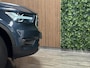 Volvo XC40 T2 Aut. Business Pro Adaptieve Cruie Control | Dealer onderhouden | BLIS Dode Hoek Detectie | Parkeercamera | Pilot Assist | 18 Inch | Keyless Drive | Parkeersensoren voor+achter | Elektrisch bedienbare achterklep | Breedstralers in voorbumper | Climate Control L+R | Regensensor | Automatisch dimmende binnen en buitenspiegels | DAB Radio | Apple Carplay/Android Auto | Volvo On Call met mobiele App functie | Denim Blue Metallic |