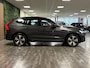 Volvo XC60 T6 AWD Recharge Plus Dark Trekhaak | 360° Camera | Michelin all Season banden | Adaptieve Cruise Control | Stoelverwarming voor+achter | Stuurwielverwarming | Pilot Assist | BLIS Dode Hoek Detectie | Elektrische voorstoelen geheugen | Lederen bekleding | Zitting verlenging voorstoelen | Schuifdak | 19 Inch | Google Infotainment | Keyless Drive | Parkeersensoren voor+achter | Elektrisch bedienbare achterklep | DAB Radio | Apple Carplay/Android Auto | Draadloos telefoon opladen | Volvo On Call met mobiele app functie | Platinum Grey Metallic |