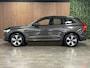 Volvo XC60 T6 AWD Recharge Plus Dark Trekhaak | 360° Camera | Michelin all Season banden | Adaptieve Cruise Control | Stoelverwarming voor+achter | Stuurwielverwarming | Pilot Assist | BLIS Dode Hoek Detectie | Elektrische voorstoelen geheugen | Lederen bekleding | Zitting verlenging voorstoelen | Schuifdak | 19 Inch | Google Infotainment | Keyless Drive | Parkeersensoren voor+achter | Elektrisch bedienbare achterklep | DAB Radio | Apple Carplay/Android Auto | Draadloos telefoon opladen | Volvo On Call met mobiele app functie | Platinum Grey Metallic |