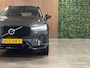 Volvo XC60 T6 AWD Recharge Plus Dark Trekhaak | 360° Camera | Michelin all Season banden | Adaptieve Cruise Control | Stoelverwarming voor+achter | Stuurwielverwarming | Pilot Assist | BLIS Dode Hoek Detectie | Elektrische voorstoelen geheugen | Lederen bekleding | Zitting verlenging voorstoelen | Schuifdak | 19 Inch | Google Infotainment | Keyless Drive | Parkeersensoren voor+achter | Elektrisch bedienbare achterklep | DAB Radio | Apple Carplay/Android Auto | Draadloos telefoon opladen | Volvo On Call met mobiele app functie | Platinum Grey Metallic |