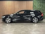 Volvo V60 T6 AWD Recharge R-Design Adaptieve Cruise Control | Stoel en Stuurwielverwarming | Parkeercamera | Full LED Meesturende koplampen | Pilot Assist | Bestuurdersstoel elektrisch geheugen | Contour stoelen met wit stiksel en bies | Zitting verlenging voorstoelen | 18 Inch | Keyless Drive | Parkeersensoren voor+achter | Privacy Glass | Elektrisch bedienbare achterklep | DAB Radio | Apple Carplay/Android Auto | Volvo On Call met mobiele App functie |