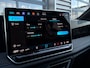 Volkswagen Tiguan R-Line Edition - eHybrid Inclusief €2000,- inruilvoordeel | Trekhaak | 'App-Connect' draadloze smartphone integratie | Achteruitrijcamera (Rear View) | Automatische afstandsregeling (Adaptive Cruise Control)