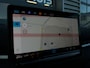 Volkswagen T-Roc Life First Edition | 'App-Connect' draadloze smartphone integratie | Automatische afstandsregeling (Adaptive Cruise Control) | Buitenspiegels elektrisch instel-, verwarm- en inklapbaar