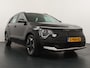 Kia Niro EV DynamicLine 64.8 kWh Automaat SOH 98,0% - Climate control  - Adaptive cruise control - Navigatie - Apple Carplay/Android Auto - Fabrieksgarantie t/m 02-2030