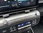 Hyundai Kona 1.6 GDI HEV Premium Sky | Uit voorraad leverbaar! | Schuif-/kantel dak | Elektrische stoelen | Stoel/stuurverwarming | Stoelverkoeling | 2e zit-rij stoelverwarming | Lederen bekleding | 360* camera | Adaptive cruisecontrol | Active lane-keeping |