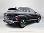 Hyundai Kona 1.6 GDI HEV Premium Sky | Uit voorraad leverbaar! | Schuif-/kantel dak | Elektrische stoelen | Stoel/stuurverwarming | Stoelverkoeling | 2e zit-rij stoelverwarming | Lederen bekleding | 360* camera | Adaptive cruisecontrol | Active lane-keeping |