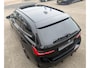 BMW 3-Serie Touring 320i M-SPORT / PANO / LED / TREKHAAK / 19''/ SHADOW
