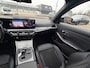 BMW 3-Serie Touring 320i M-SPORT / PANO / LED / TREKHAAK / 19''/ SHADOW