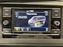 Volkswagen Transporter 2.0 TDI L2H1 150PK Automaat Airco Cruise Control Apple Carplay Verwarmbare stoel en vooruit
