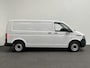 Volkswagen Transporter 2.0 TDI L2H1 150PK Automaat Airco Cruise Control Apple Carplay Verwarmbare stoel en vooruit