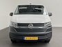 Volkswagen Transporter 2.0 TDI L2H1 150PK Automaat Airco Cruise Control Apple Carplay Verwarmbare stoel en vooruit