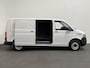 Volkswagen Transporter 2.0 TDI L2H1 150PK Automaat Airco Cruise Control Apple Carplay Verwarmbare stoel en vooruit