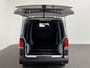 Volkswagen Transporter 2.0 TDI L2H1 150PK Automaat Airco Cruise Control Apple Carplay Verwarmbare stoel en vooruit
