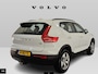 Volvo XC40 1.5 T2 Momentum Core | Semi elektrisch wegklapbare trekhaak | Apple Carplay/Android auto | Navigatie | Volvo on Call | Elektrisch verwarmbare voorruit |