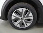 Kia Niro EV e-Niro ExecutiveLine 64 kWh | Trekhaak | Lederen Bekleding | Dodehoekdetectie | Stoel/Stuurwielverwarming | Stoelventilatie | Elektrisch bedienbare bestuurdersstoel met geheugenfunctie |