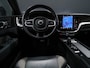 Volvo XC60 2.0 T8 AWD R-Design [SCHUIFKANTELDAK, MEMORY SEATS, APPLE CARPLAY, TREKHAAK INKLAPBAAR,  HARMAN/KARDON, STUURVERWARMING, 360 CAMERA, STOELVERWARMING, VOL LEDER, CRUISE, CLIMATE, NIEUWSTAAT]