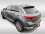 Volkswagen T-Roc 1.5 TSI Sport / Trekhaak / Virtual Cockpit / Navigatie / 17'' / Parkeerhulp V+A / CarPlay / DAB / Getint glas / ACC