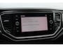 Volkswagen T-Roc 1.5 TSI Sport / Trekhaak / Virtual Cockpit / Navigatie / 17'' / Parkeerhulp V+A / CarPlay / DAB / Getint glas / ACC