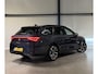 SEAT Leon Sportstourer Seat Leon 1.5 eTSI FR 150PK Virtual Carplay Camera Trekhaak Winterpack