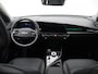 Kia Niro EV DynamicLine 64.8 kWh - Navigatie - Apple Carplay/Android Auto - Parkeersensoren voor en achter - meerdere kleuren leverbaar - Fabrieksgarantie tot 2031