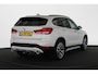 BMW X1 sDrive20i VDL Nedcar Edition Sportstoelen Head-up Stoelverwarming