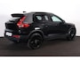 Volvo XC40 B3 Plus Black Edition - Panorama/schuifdak - IntelliSafe Assist & Surround - 360º Camera - Harman/Kardon audio - Verwarmde voorstoelen & stuur - Parkeersensoren voor & achter - Elektr. bedienb. voorstoelen met geheugen links - Draadloze tel. lader - Extra getint glas - Elektr. inklapbare trekhaak - 20' LMV