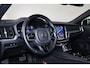 Volvo V60 T6 Recharge AWD Plus Dark - IntelliSafe Assist & Surround - 360º Camera - Harman/Kardon audio - Verwarmde voorstoelen, stuur & achterbank - Parkeersensoren voor & achter - Elektr. bedienb. voorstoelen met geheugen - Elektr. inklapbare trekhaak - 18' LMV