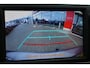 Toyota Yaris DESIGN-RED 5-DEURS TREKHAAK CLIMA CAMERA LED 16"LM-VELGEN MISTLAMPEN CRUISE NL-AUTO