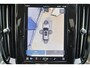 Volvo V60 T6 Recharge AWD Plus Dark - IntelliSafe Assist & Surround - 360º Camera - Harman/Kardon audio - Adaptieve LED koplampen - Verwarmde voorstoelen, stuur & achterbank - Parkeersensoren voor & achter - Elektr. bedienb. voorstoelen met geheugen - Extra getint glas - 19' LMV
