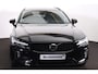 Volvo V60 T6 Recharge AWD Plus Dark - IntelliSafe Assist & Surround - 360º Camera - Harman/Kardon audio - Adaptieve LED koplampen - Verwarmde voorstoelen, stuur & achterbank - Parkeersensoren voor & achter - Elektr. bedienb. voorstoelen met geheugen - Extra getint glas - 19' LMV