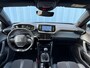 Peugeot 2008 1.2 PureTech GT-Line Adeptieve cruise control | voor en achter parkeersensoren | Achteruirijcamera | Elektrische handrem | Fabrieks navigatie