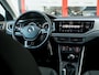 Volkswagen Polo 1.0 TSI Comfortline | 1e Eigenaar | Origineel NL | Apple Carplay | Android Auto | Camera | Adaptieve Cruise Control | DAB+ | Privacy Glas | Zwart Dak | Airco | Dimlichten Automatisch | All Season Banden | Nationale Auto Pas |
