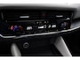 Nissan Qashqai 1.3 MHEV Tekna | Two tone interieur | Elektrische achterklep | Stoel, stuur en voorruit verwarming | Headup-display | Trekhaak | Rondomzicht camera |