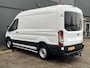 Ford Transit 350 2.2 TDCI L2H2 Werkplaats inrichting Omvormer Kast Inrichting Servicewagen Trekhaak 2800kg Trekgewicht Airco Werkplaats Sortimo inrichting Euro 6 Bpm vrij voor particulier gebruik !!