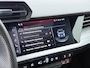 Audi A3 Limousine 35 TFSI S-line | Pano dak | Trekhaak | Zwart Optiek | Carplay | Stoelverwarming | 17"|