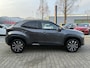 Toyota Yaris Cross HYBRID 115 DYNAMIC COMFORT-PACK BLIND-SPOT STOEL/STUURVERW PARK-SENSOREN APPLE/ANDROID CLIMA AD-CRUISE CAMERA 17" LM-VELGEN NL-AUTO