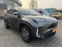 Toyota Yaris Cross HYBRID 115 DYNAMIC COMFORT-PACK BLIND-SPOT STOEL/STUURVERW PARK-SENSOREN APPLE/ANDROID CLIMA AD-CRUISE CAMERA 17" LM-VELGEN NL-AUTO
